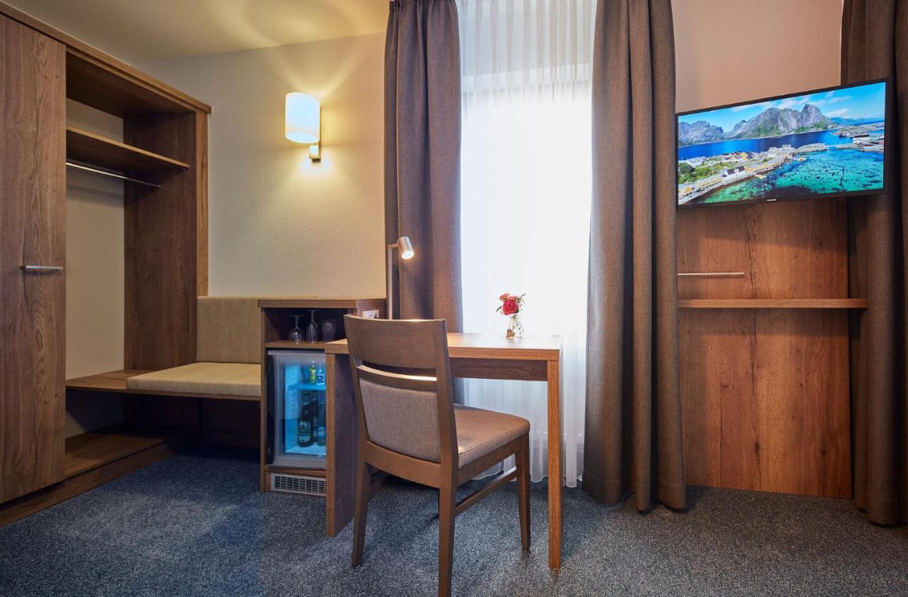 Hotel Garni Sonnenhof Reichenberg  Exterior photo